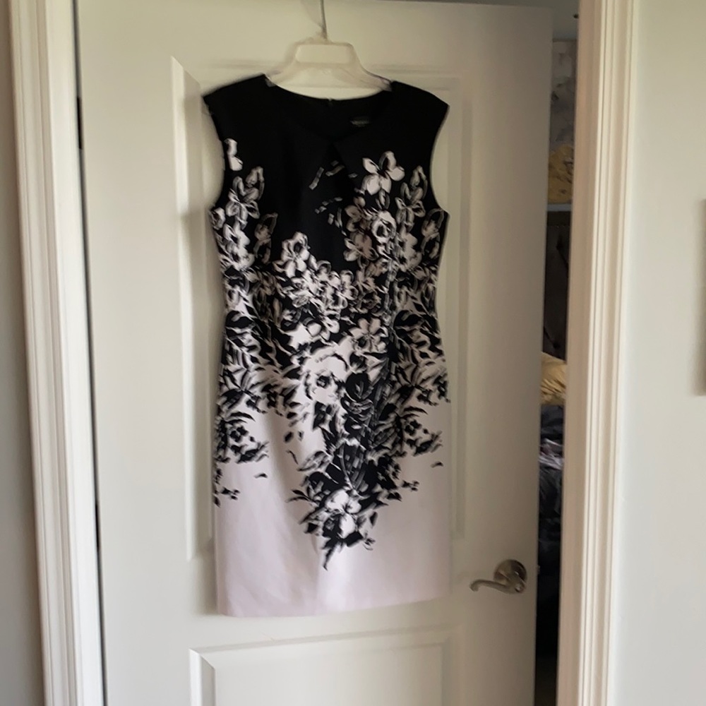 Connected dress. Excellent condition.